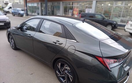Hyundai Elantra, 2023 год, 2 400 000 рублей, 2 фотография