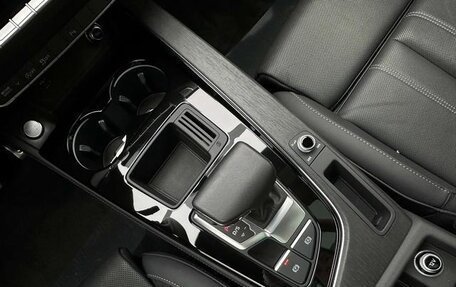 Audi A4, 2022 год, 2 080 000 рублей, 13 фотография