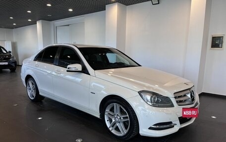 Mercedes-Benz C-Класс, 2011 год, 1 500 000 рублей, 2 фотография