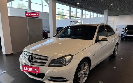 Mercedes-Benz C-Класс, 2011 год, 1 500 000 рублей, 13 фотография
