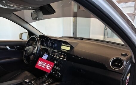 Mercedes-Benz C-Класс, 2011 год, 1 500 000 рублей, 24 фотография