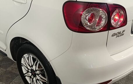 Volkswagen Golf Plus II, 2012 год, 685 000 рублей, 21 фотография