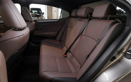 Lexus ES VII, 2025 год, 5 700 000 рублей, 13 фотография