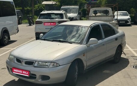 Mitsubishi Carisma I, 1997 год, 100 000 рублей, 1 фотография