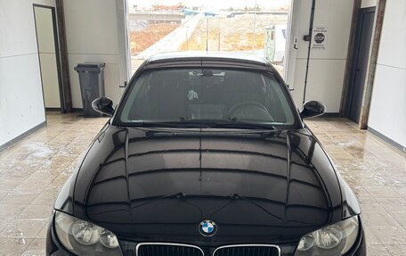 BMW 1 серия, 2007 год, 700 000 рублей, 1 фотография