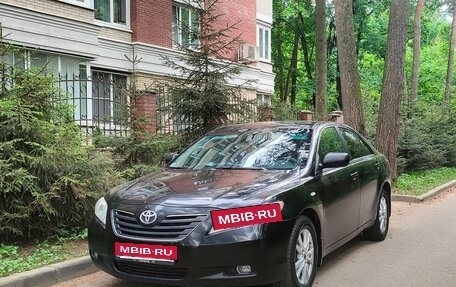 Toyota Camry, 2007 год, 790 000 рублей, 1 фотография