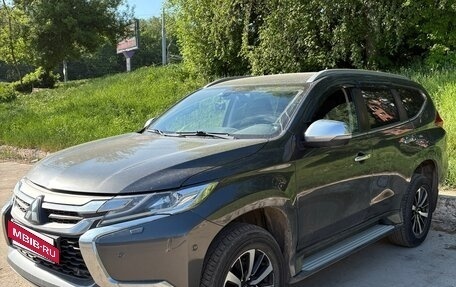 Mitsubishi Pajero Sport III рестайлинг, 2020 год, 3 500 000 рублей, 2 фотография