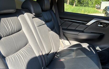 Mitsubishi Pajero Sport III рестайлинг, 2020 год, 3 500 000 рублей, 12 фотография