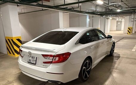 Honda Accord IX рестайлинг, 2018 год, 1 900 000 рублей, 2 фотография