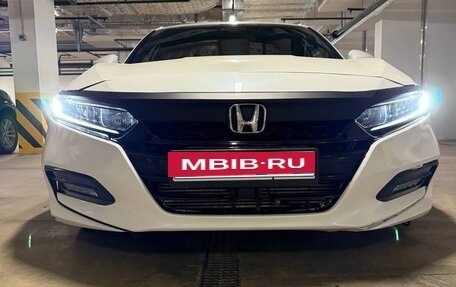 Honda Accord IX рестайлинг, 2018 год, 1 900 000 рублей, 5 фотография