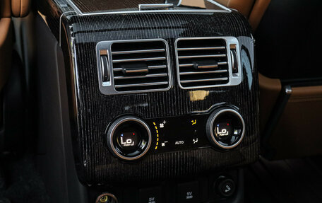 Land Rover Range Rover IV рестайлинг, 2020 год, 6 350 000 рублей, 15 фотография