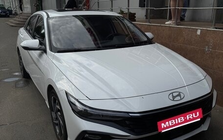 Hyundai Elantra, 2023 год, 2 260 000 рублей, 2 фотография