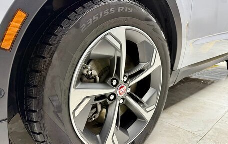 Jaguar E-Pace, 2021 год, 3 450 000 рублей, 27 фотография