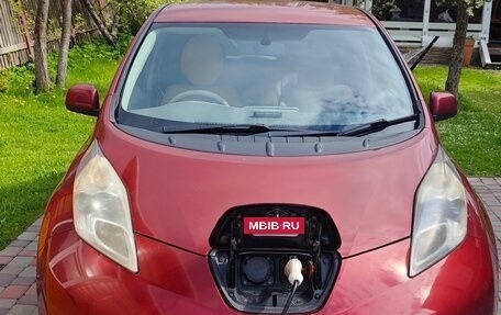 Nissan Leaf I, 2010 год, 750 000 рублей, 5 фотография