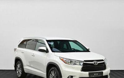 Toyota Highlander III, 2015 год, 2 445 000 рублей, 1 фотография