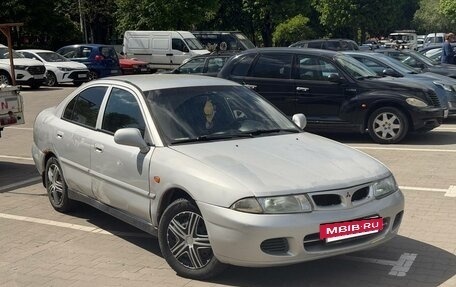 Mitsubishi Carisma I, 1997 год, 100 000 рублей, 2 фотография
