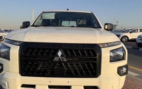 Mitsubishi L200, 2026 год, 5 600 000 рублей, 2 фотография