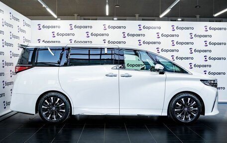 Toyota Alphard, 2024 год, 13 125 000 рублей, 5 фотография