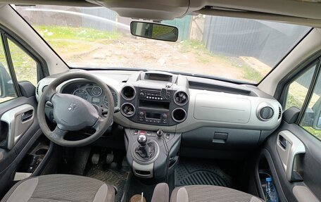 Peugeot Partner II рестайлинг 2, 2011 год, 295 000 рублей, 8 фотография