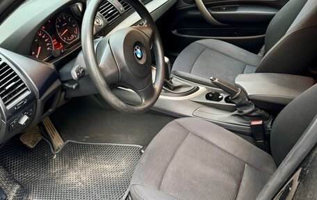 BMW 1 серия, 2007 год, 700 000 рублей, 11 фотография