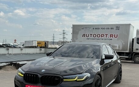 BMW 5 серия, 2019 год, 5 900 000 рублей, 2 фотография