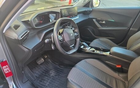 Peugeot 2008 II, 2021 год, 1 570 000 рублей, 9 фотография