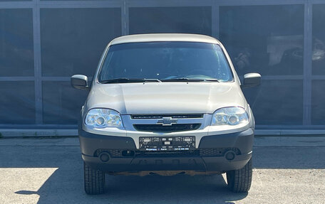 Chevrolet Niva I рестайлинг, 2018 год, 770 000 рублей, 2 фотография