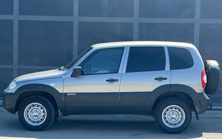 Chevrolet Niva I рестайлинг, 2018 год, 770 000 рублей, 4 фотография