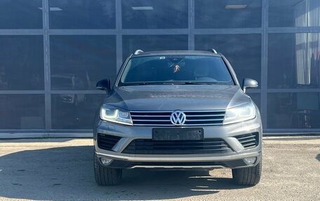 Volkswagen Touareg III, 2017 год, 2 600 000 рублей, 2 фотография