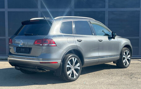 Volkswagen Touareg III, 2017 год, 2 600 000 рублей, 7 фотография