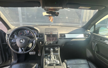 Volkswagen Touareg III, 2017 год, 2 600 000 рублей, 17 фотография