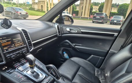 Porsche Cayenne III, 2010 год, 2 300 000 рублей, 11 фотография