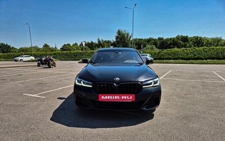 BMW 5 серия, 2020 год, 3 850 000 рублей, 2 фотография