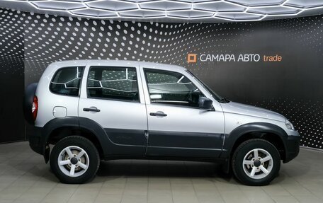 Chevrolet Niva I рестайлинг, 2018 год, 778 000 рублей, 5 фотография