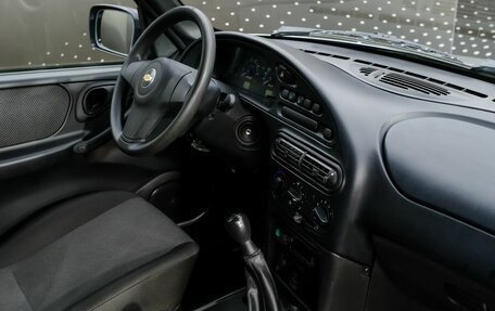 Chevrolet Niva I рестайлинг, 2018 год, 778 000 рублей, 16 фотография