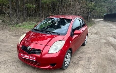 Toyota Yaris III рестайлинг, 2007 год, 420 000 рублей, 7 фотография