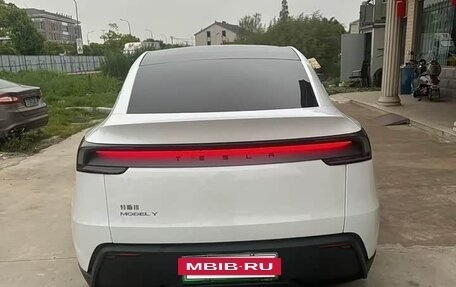 Tesla Model Y I, 2025 год, 4 855 000 рублей, 5 фотография