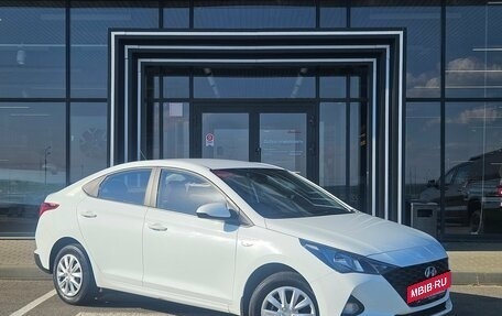 Hyundai Solaris II рестайлинг, 2020 год, 1 220 000 рублей, 3 фотография