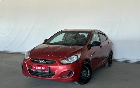 Hyundai Solaris II рестайлинг, 2012 год, 635 000 рублей, 1 фотография