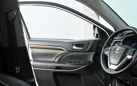 Toyota Highlander III, 2015 год, 2 445 000 рублей, 10 фотография