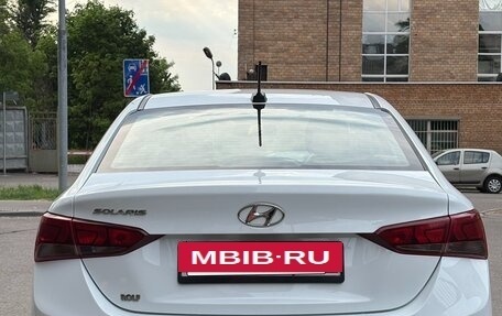 Hyundai Solaris II рестайлинг, 2018 год, 900 000 рублей, 5 фотография