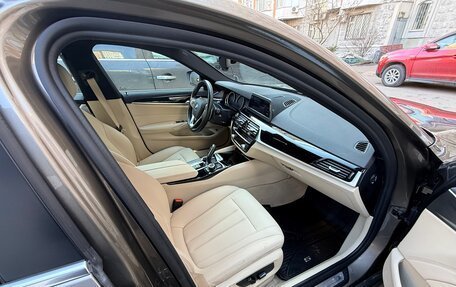 BMW 5 серия, 2018 год, 3 700 000 рублей, 9 фотография