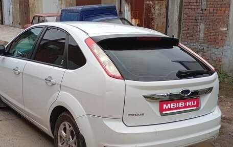 Ford Focus II рестайлинг, 2009 год, 530 000 рублей, 3 фотография