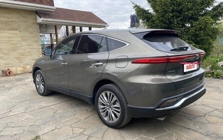 Toyota Harrier, 2021 год, 4 850 000 рублей, 3 фотография