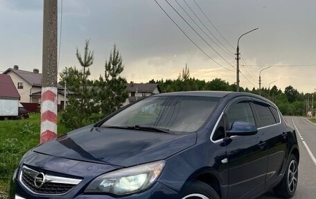 Opel Astra J, 2011 год, 575 000 рублей, 1 фотография