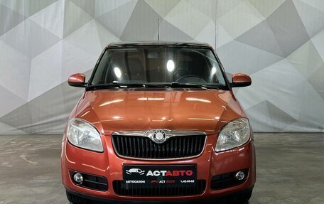 Skoda Fabia II, 2010 год, 650 000 рублей, 2 фотография