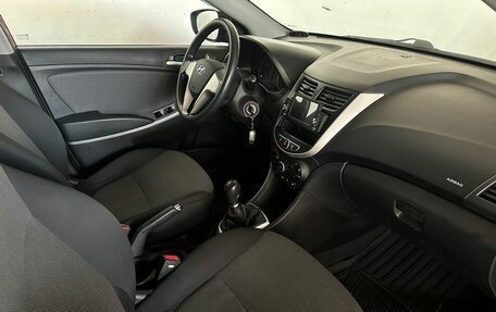 Hyundai Solaris II рестайлинг, 2012 год, 635 000 рублей, 10 фотография
