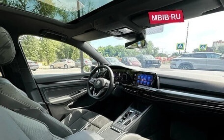 Volkswagen Golf VIII, 2022 год, 1 820 000 рублей, 7 фотография