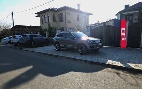 Volkswagen Touareg III, 2011 год, 1 800 000 рублей, 5 фотография