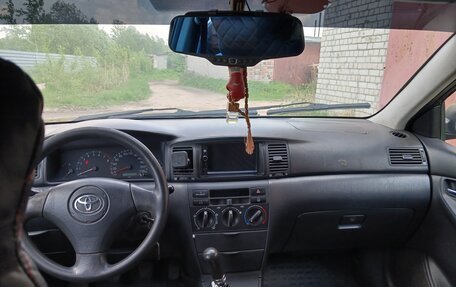 Toyota Corolla, 2004 год, 450 000 рублей, 1 фотография